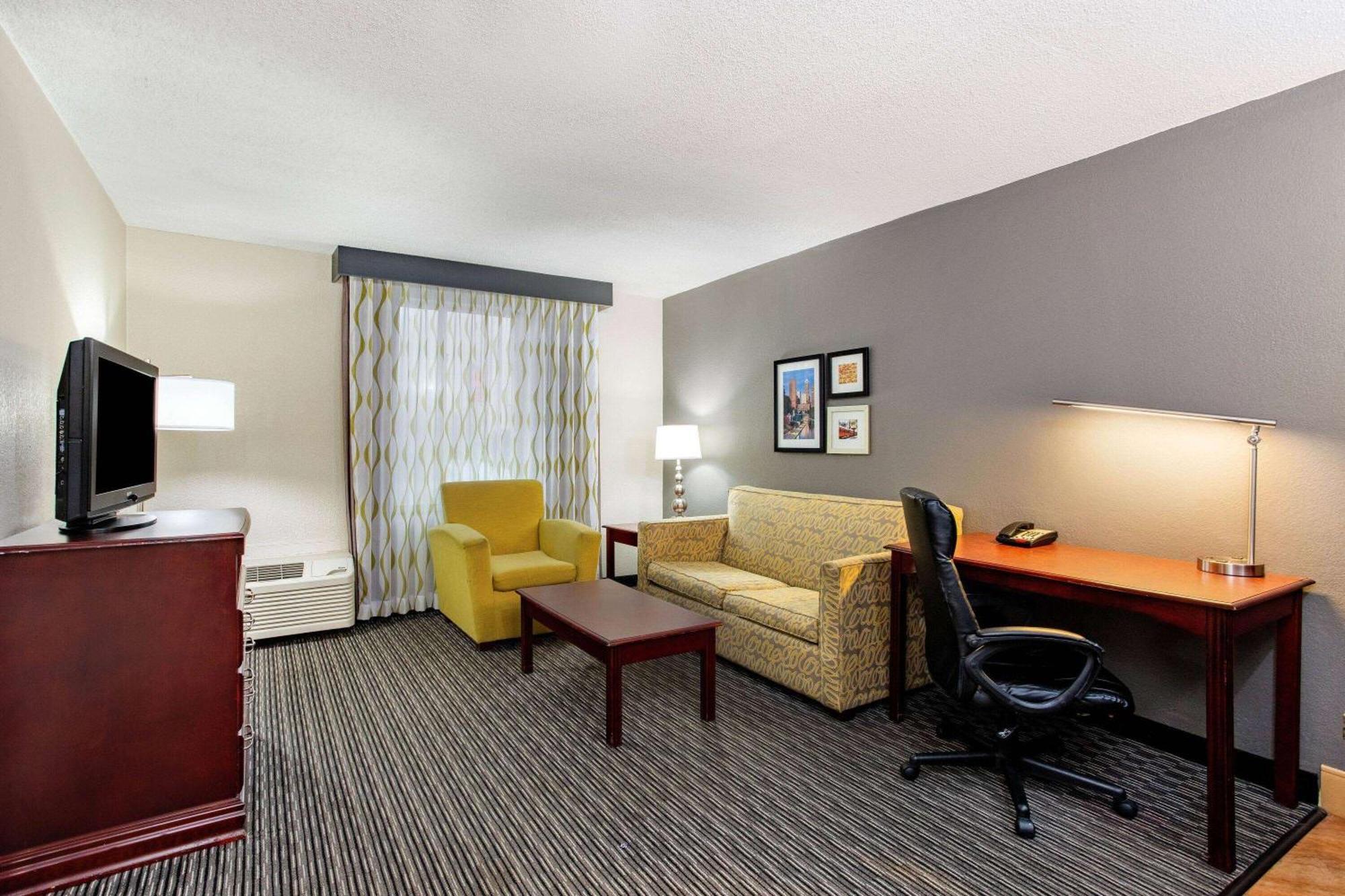 Hotel La Quinta By Wyndham Indianapolis South Extérieur photo